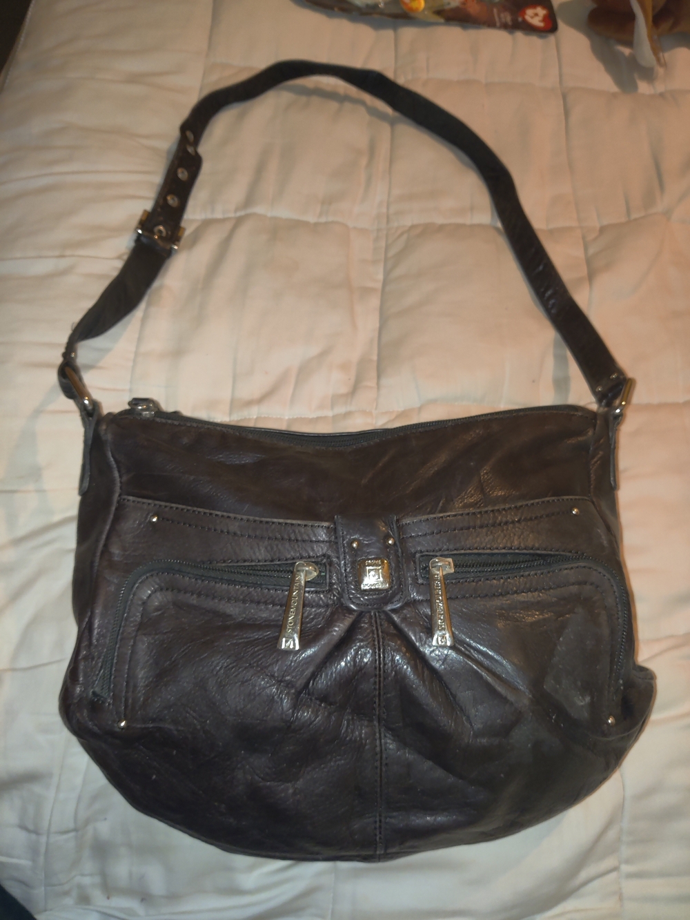 Stone Mountain Accessories Black Leather Hobo Bag with Silver Hardware